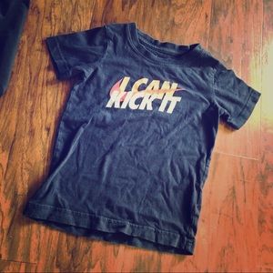 💙4 for $20💙 boys Nike shirt